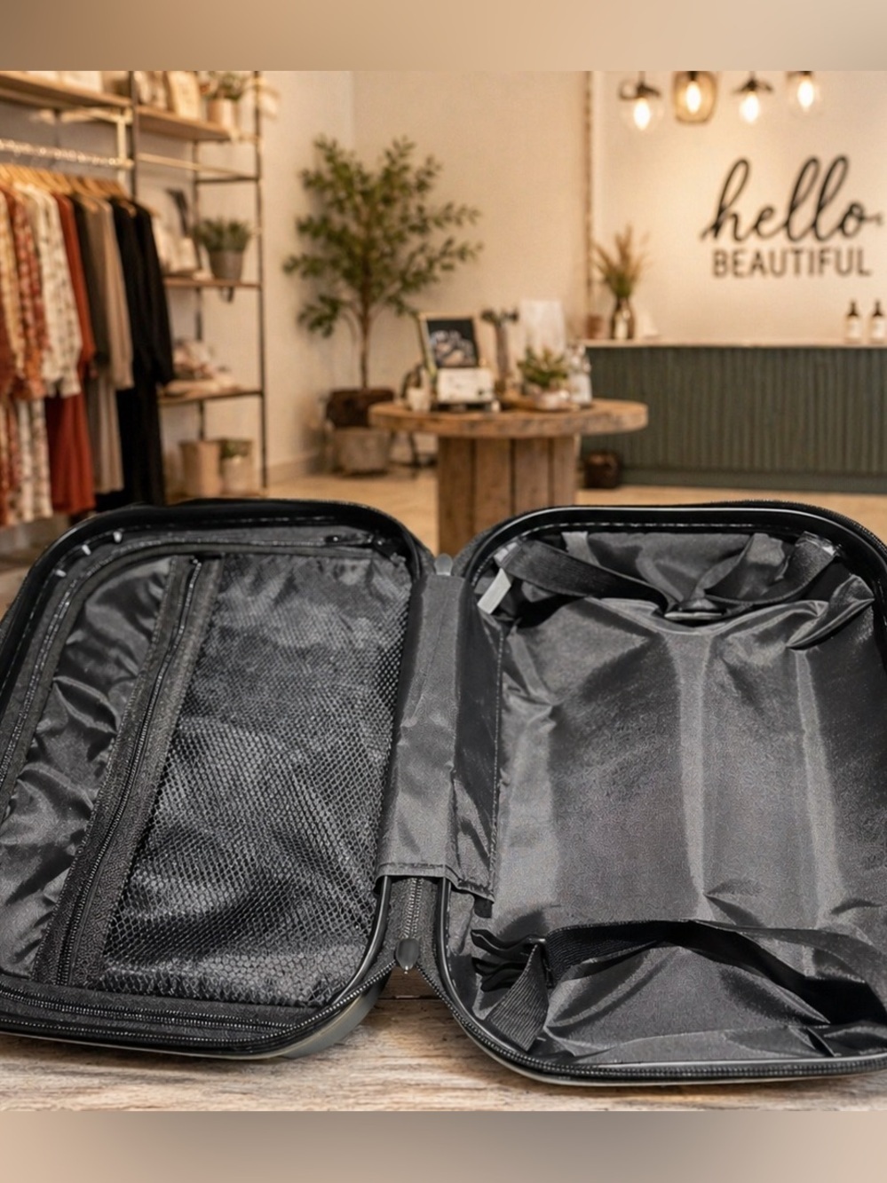 Voyage Boutique Travel Essentials Blue Hard Travel Bag - Picture 5 of 5